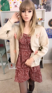 SoapyFate2欧美伪娘-裙子下有东西