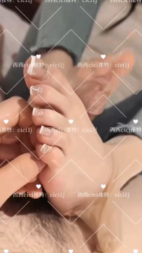 西西xixi超会足交的女网红肉丝超速