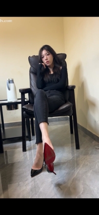 请问这个女主是谁？